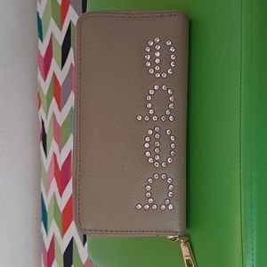 BEBE women's  wallet..khaki green..NEW